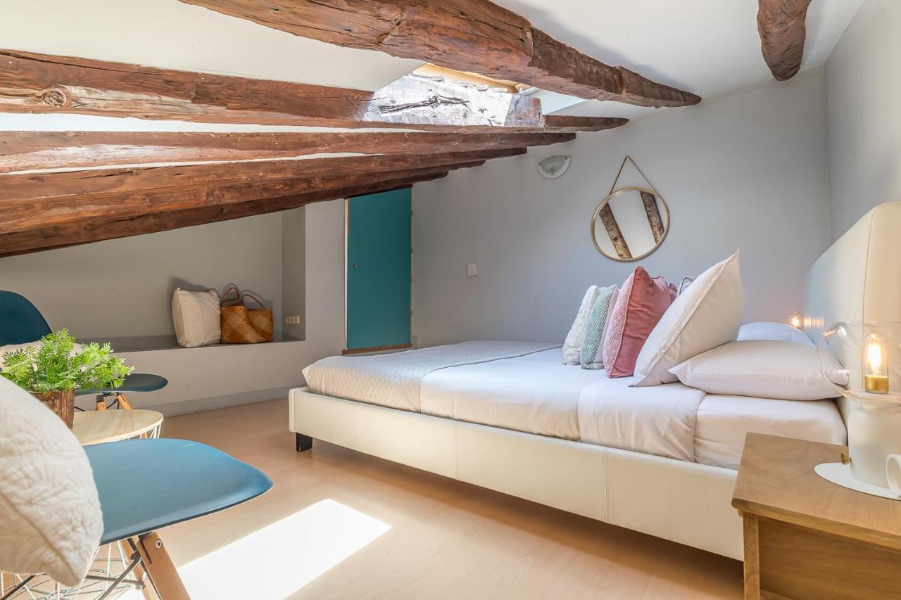 Apartamentos Fucar Madrid Bagian luar foto