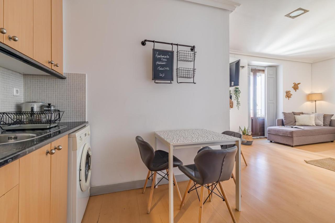 Apartamentos Fucar Madrid Bagian luar foto